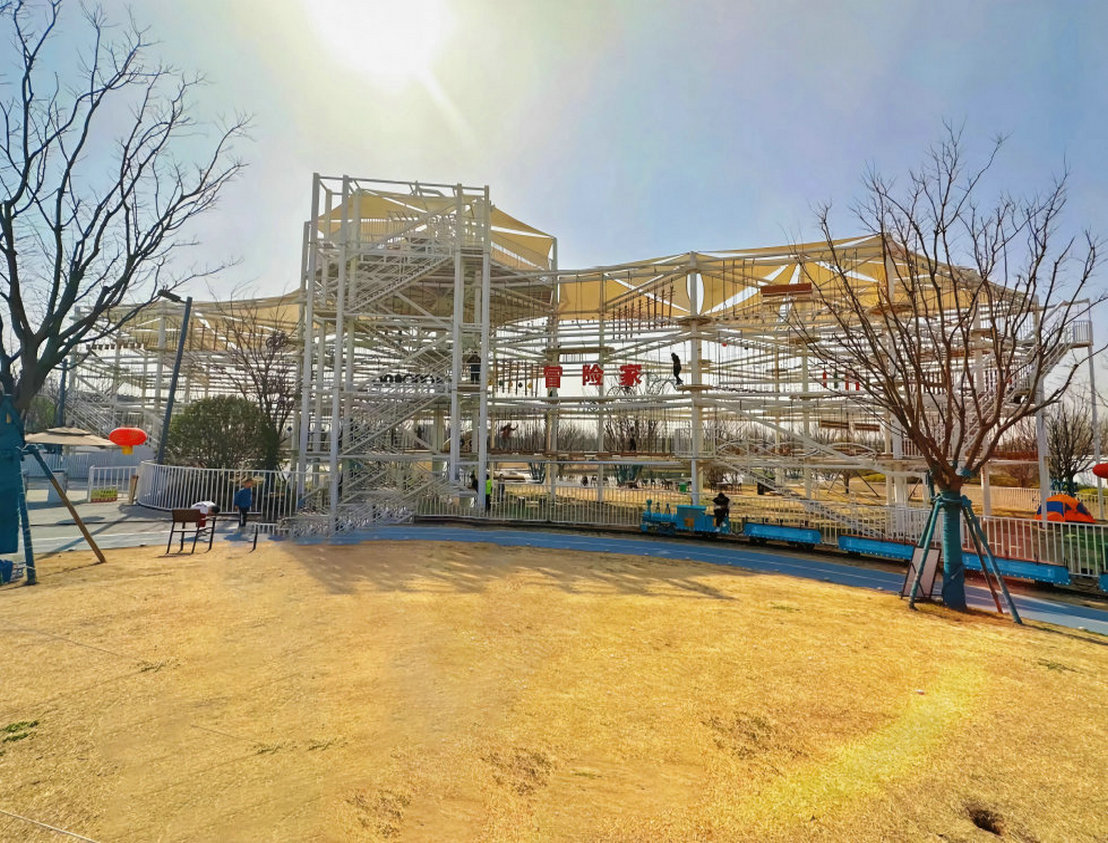 <b>河南新郑冒险家营地</b>