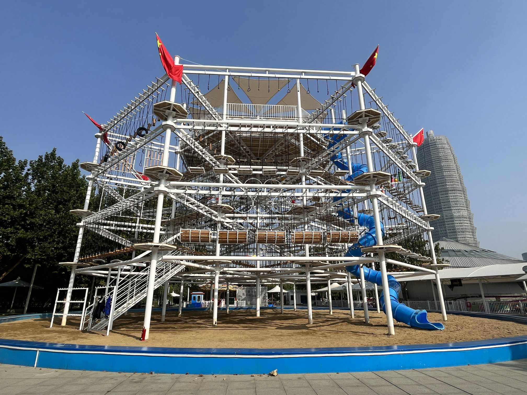 <b>河南郑州CBD冒险岛乐园冒险塔</b>